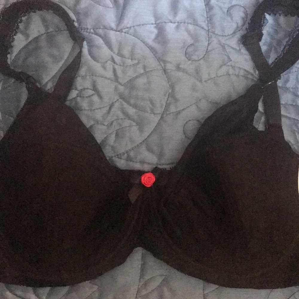 NWT Adore Me Underwire black with little red rose in front size 40B